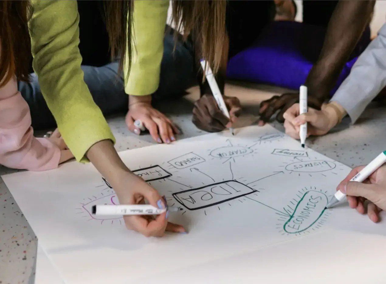 Future Ready Capability Building Intihub - Artistic 4K Light Patterns | Free Download